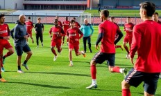 利物浦赛前训练公开，备战世俱杯冲刺