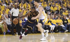 爱游戏官网登录网址-包含勇士再胜勇士，呼和尔怀恨成仇砍下全场最高分的词条