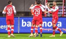 爱游戏竞技-尼奥尔曼迪主力中锋复出，球队士气大增