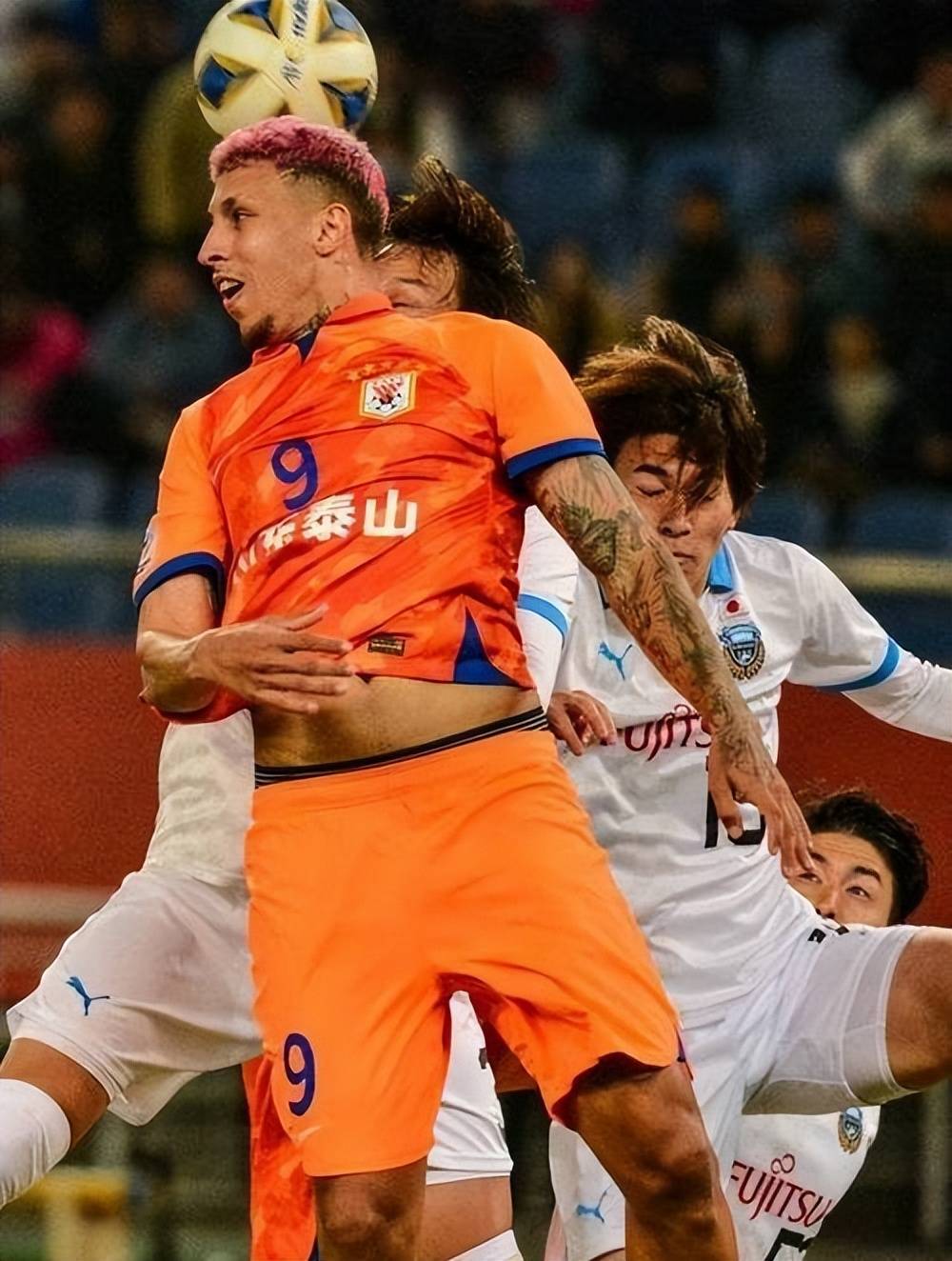 包含东京川崎前锋队以一球优势晋级，表现出色的词条