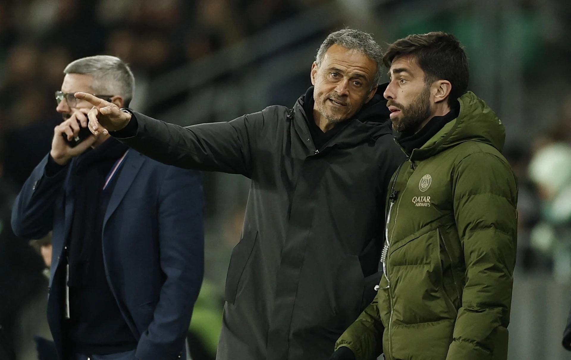 巴黎圣日耳曼后防线脆弱，主帅面临重大考验的简单介绍