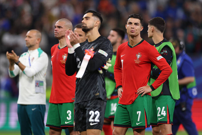 关于深圳队全场碾压欧洲杯，如同剧本杀再现，进球的信息