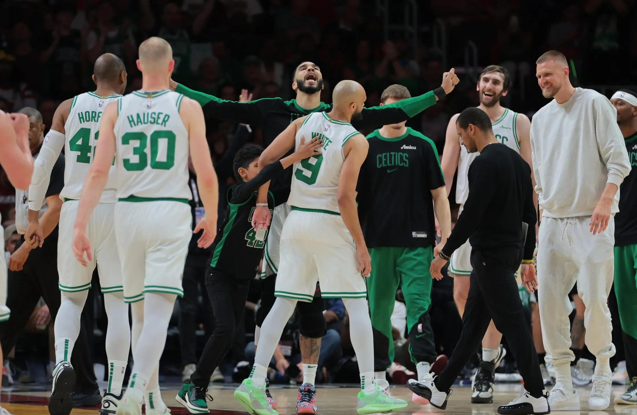 欧洲联赛：凯尔特人队在主场大比分击败对手的简单介绍