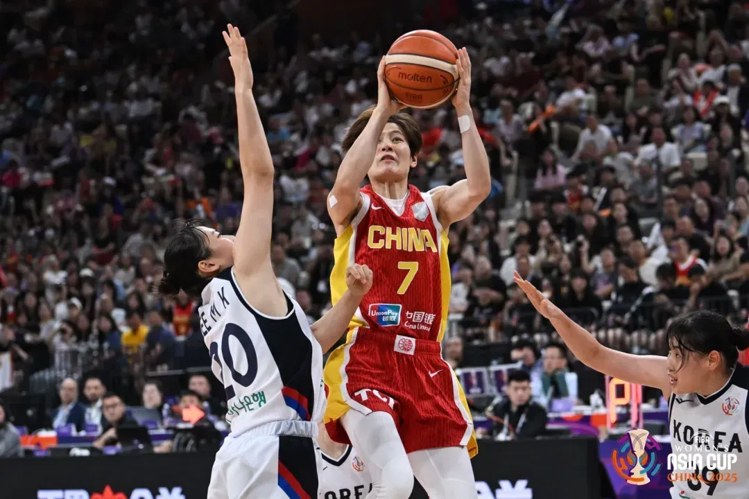 关于深圳队防守扎实，坚守主场，成功保持不败纪录的信息