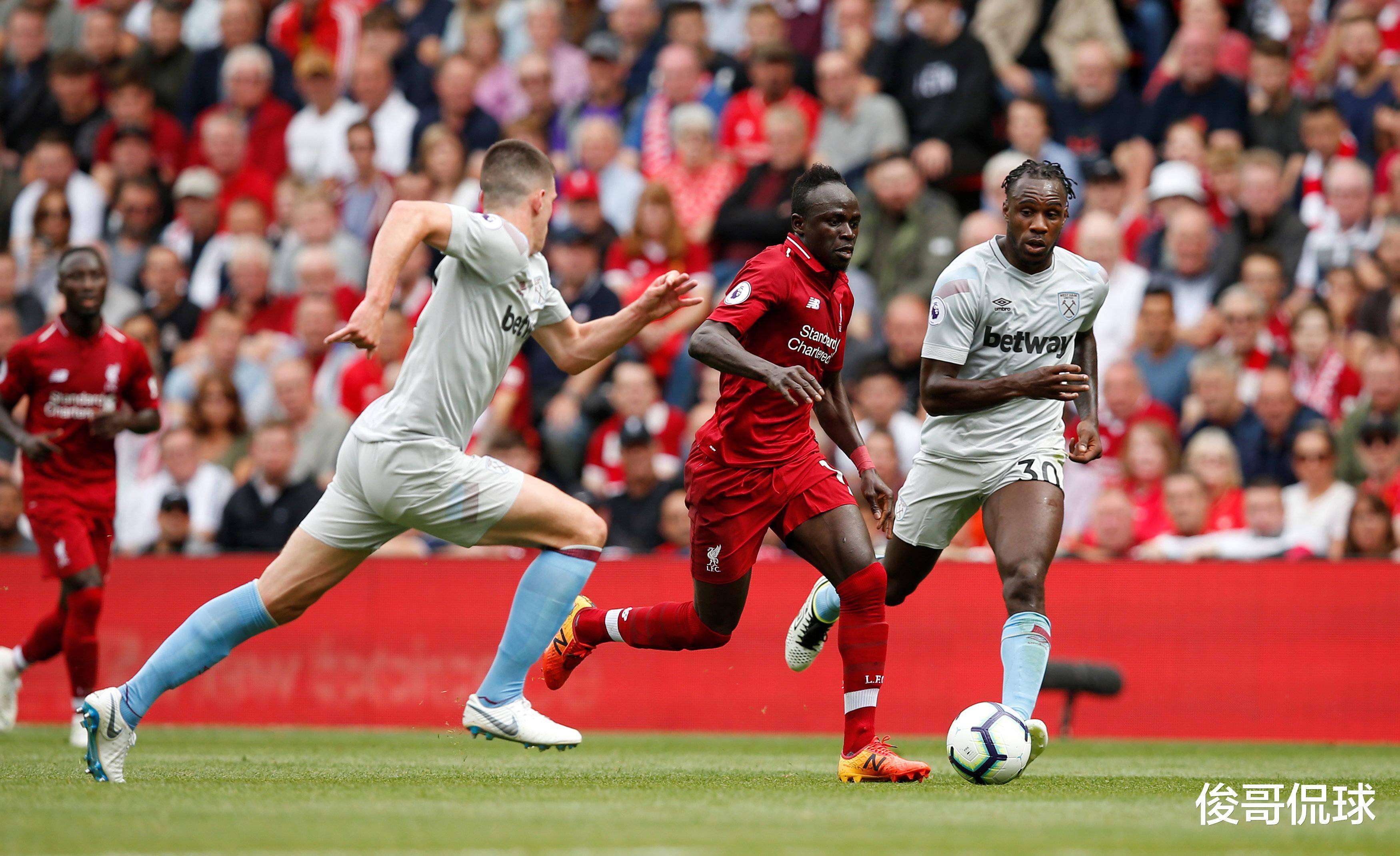 圣埃蒂安队展现强大实力，豪取联赛胜利的简单介绍