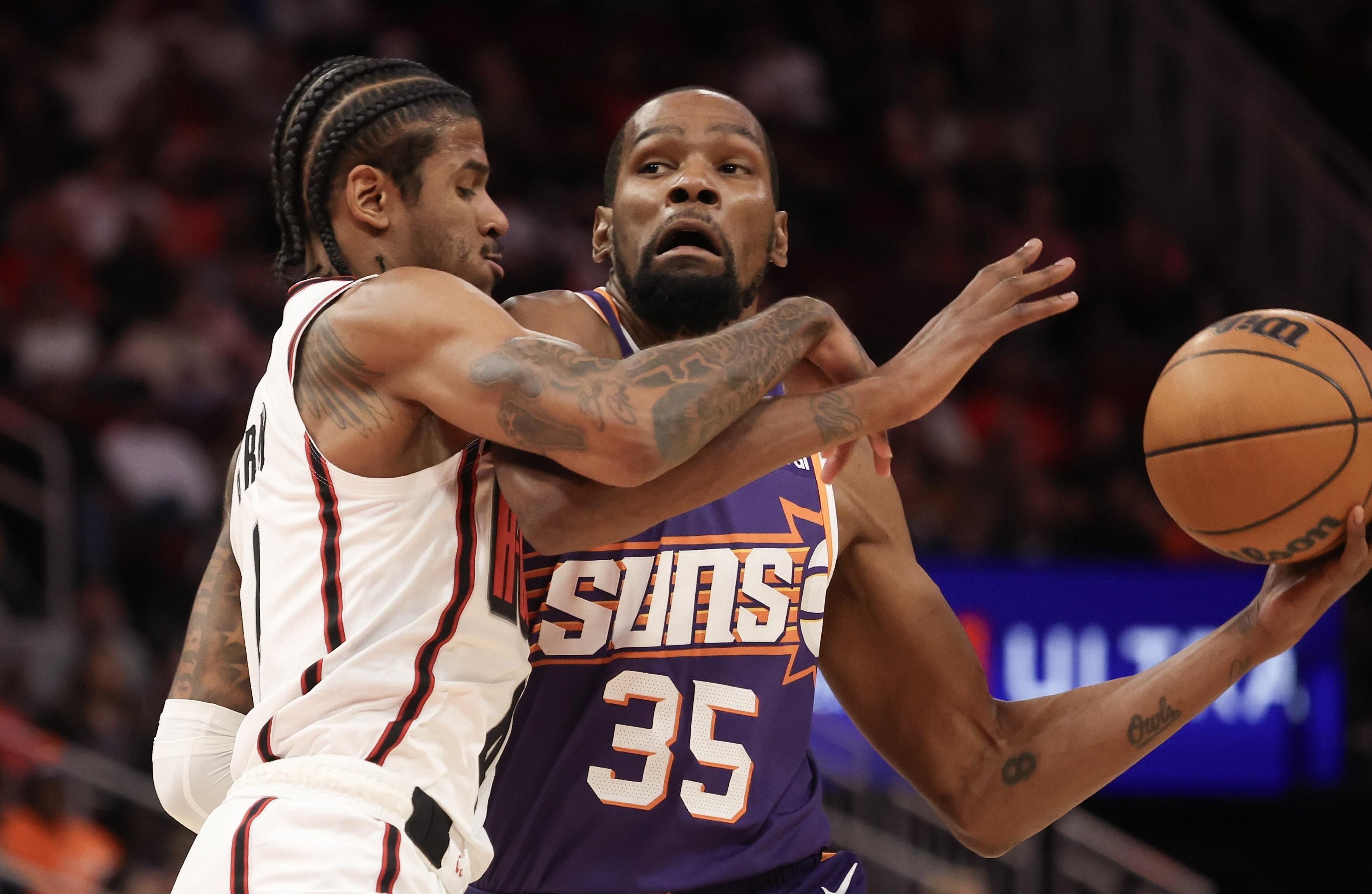 太阳队客场险胜火箭队，挺进四连胜