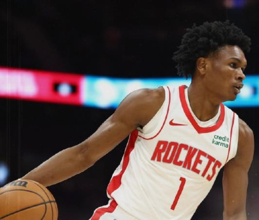 太阳队客场险胜火箭队，挺进四连胜