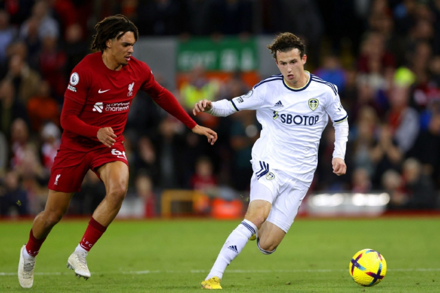 关于巴斯蒂亚主场失利，降级区风险加剧的信息