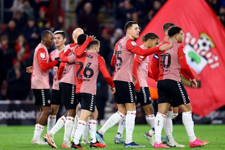 南安普顿客场败北，需加强进攻训练