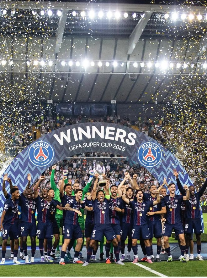 法甲赛场场面白热化，点球大战谁与争锋