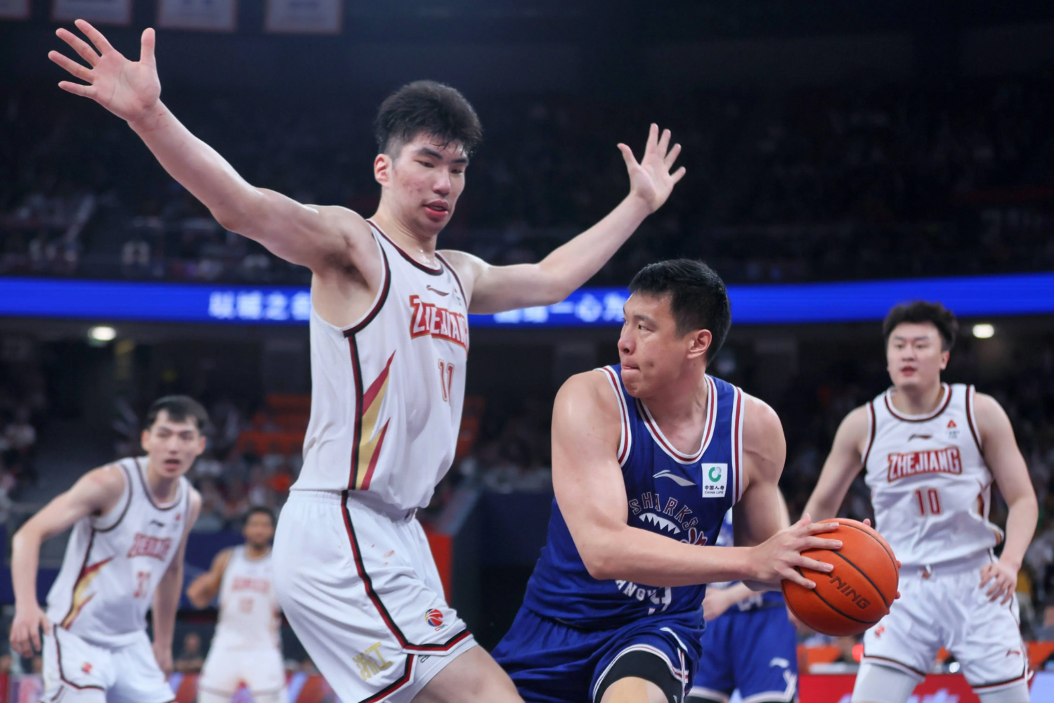 浙江男篮客场一胜难求,不敌山西队的简单介绍 浙江男篮客场一胜难求,不敌山西队的简单介绍