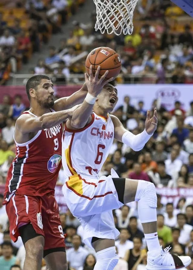 关于突尼斯男篮逆袭战胜强敌，晋级半决赛的信息